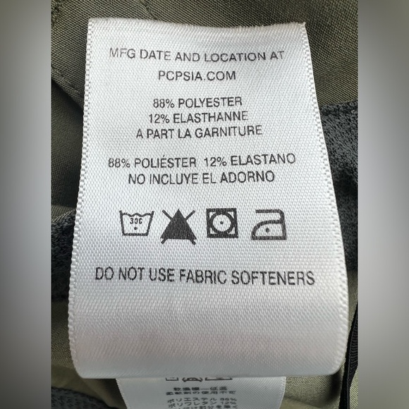 Patagonia Green Hiking Shorts Size 2 - Picture 9 of 9